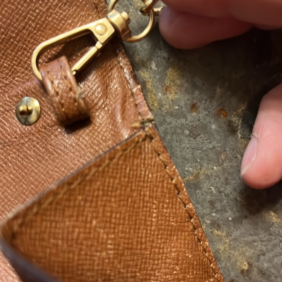 Louis Vuitton clutch/wristlet with unbranded crossbody chain - Picture 9 of 14